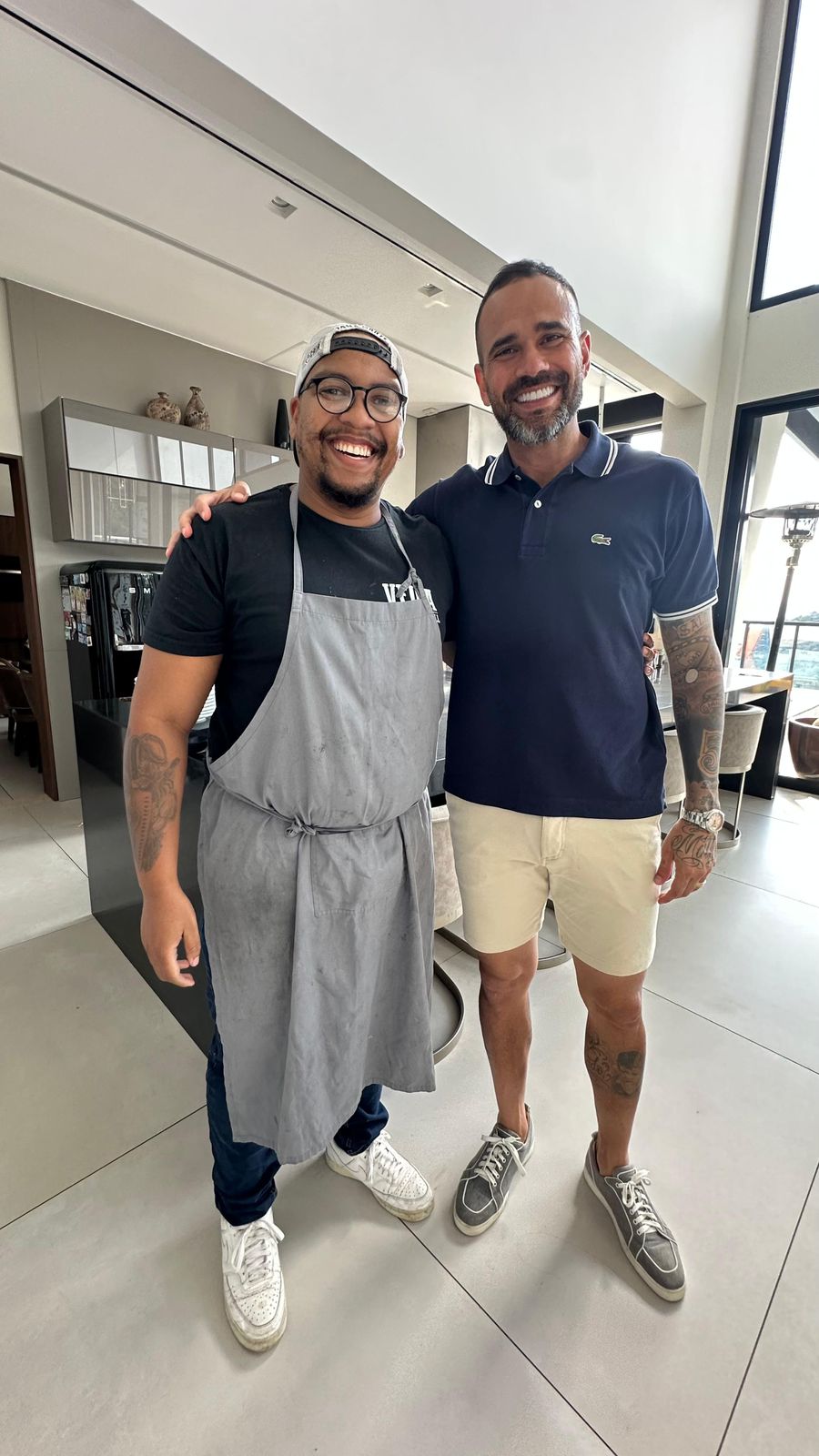 Hailton com Leandro Castán